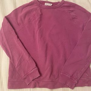 Universal Thread crew neck